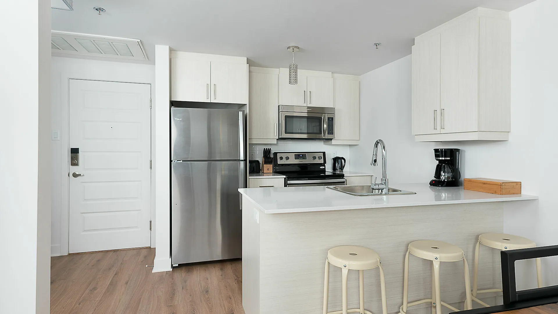 Incredible 1Br In Downtown Mtl By Sonder Apartman Montréal
